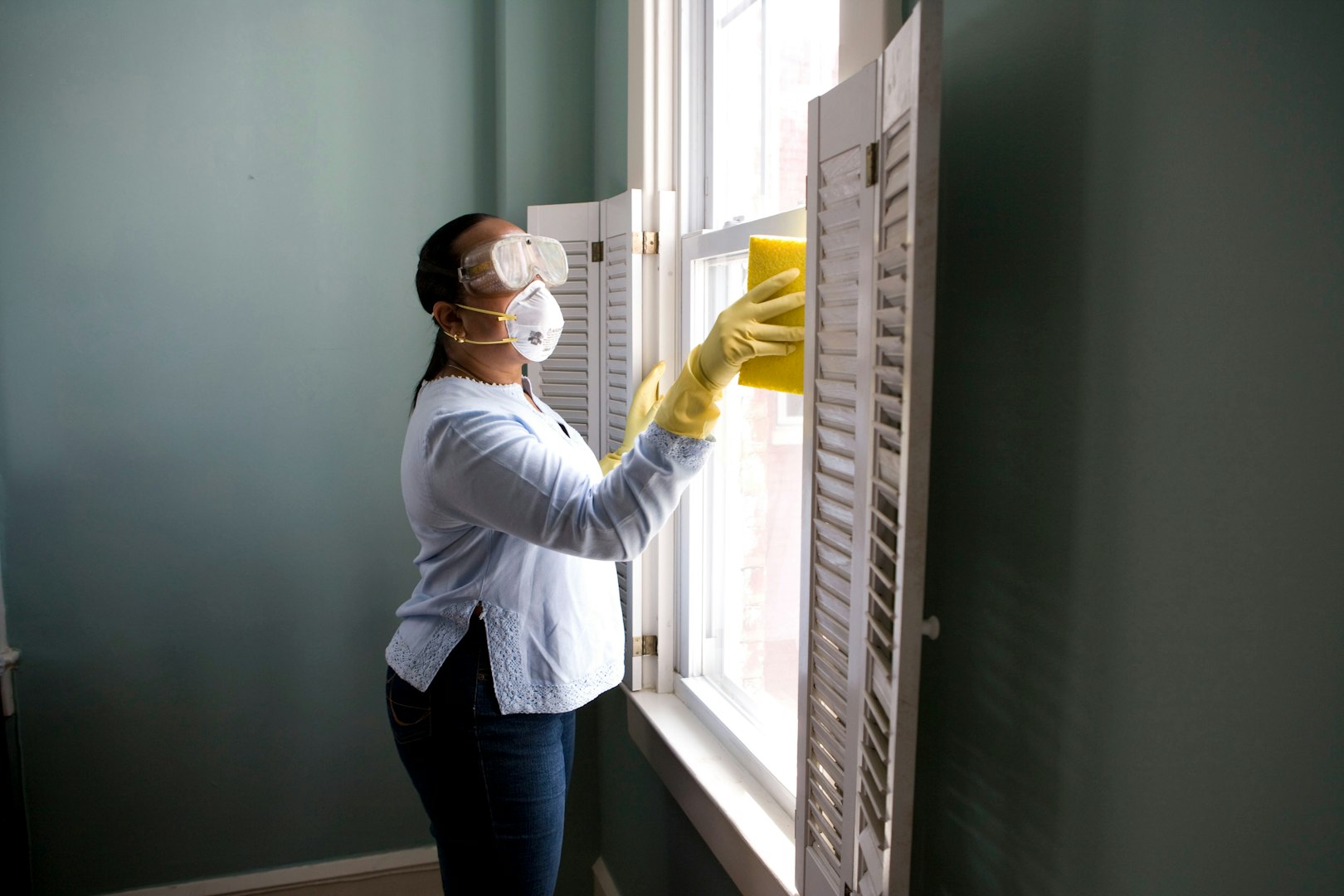 Window cleaning, Commercial cleaning